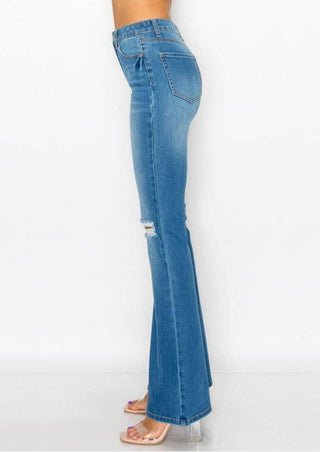 DESTRUCTED FLARE JEANS: MEDIUM / 0-1-3-5-7-9-11-13 (TOTAL 15 JEANS)